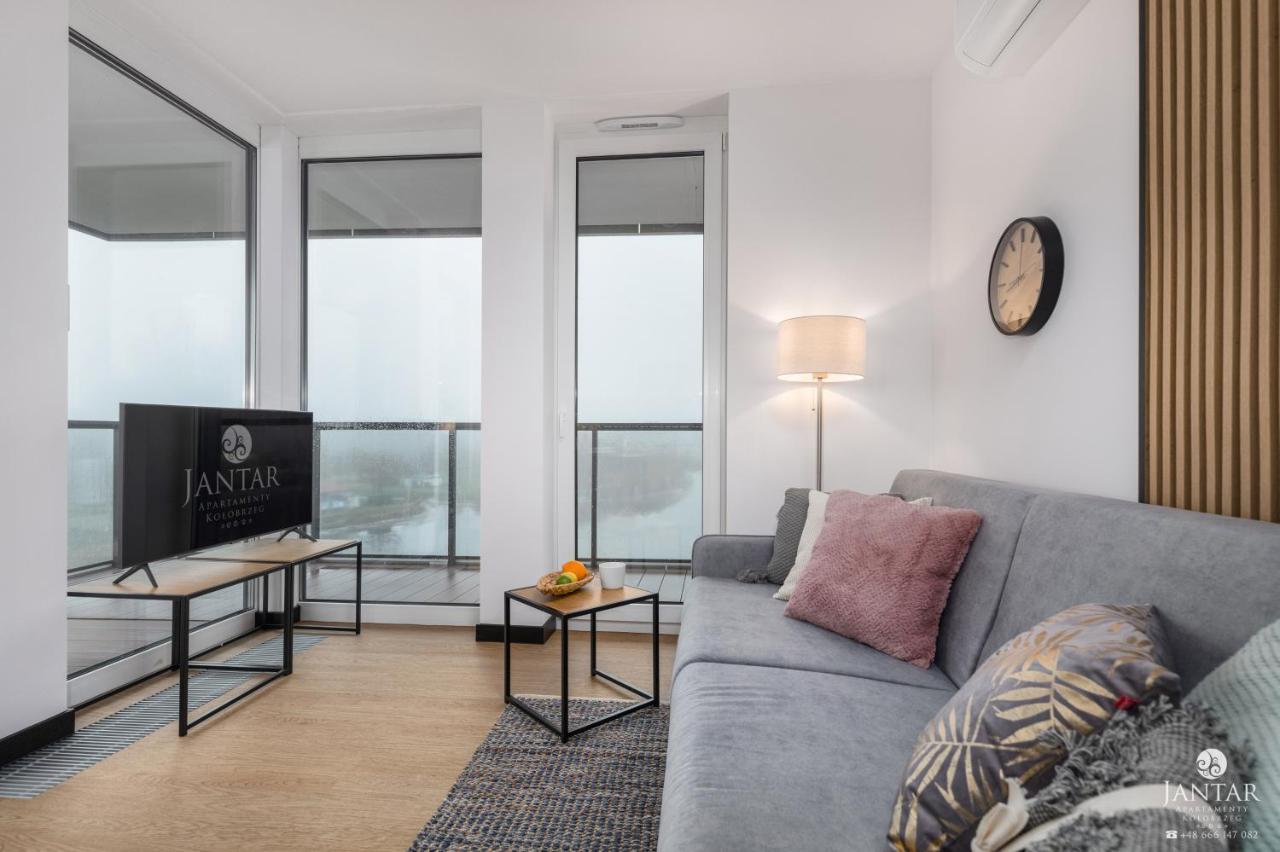 Lighthouse Mrzezyno - Jantar Apartamenty Bagian luar foto